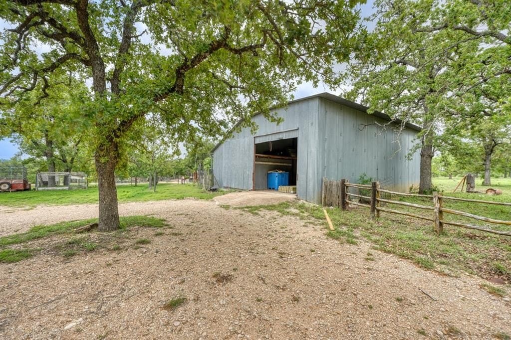 59 acres in Gillespie County - photo 21