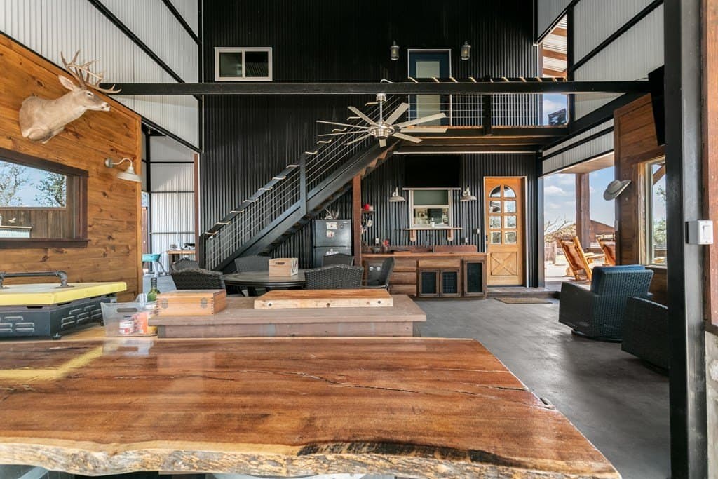 10.2 acres in Gillespie County gallery image 4