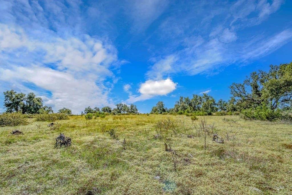 10.69 acres in Gillespie County - photo 7