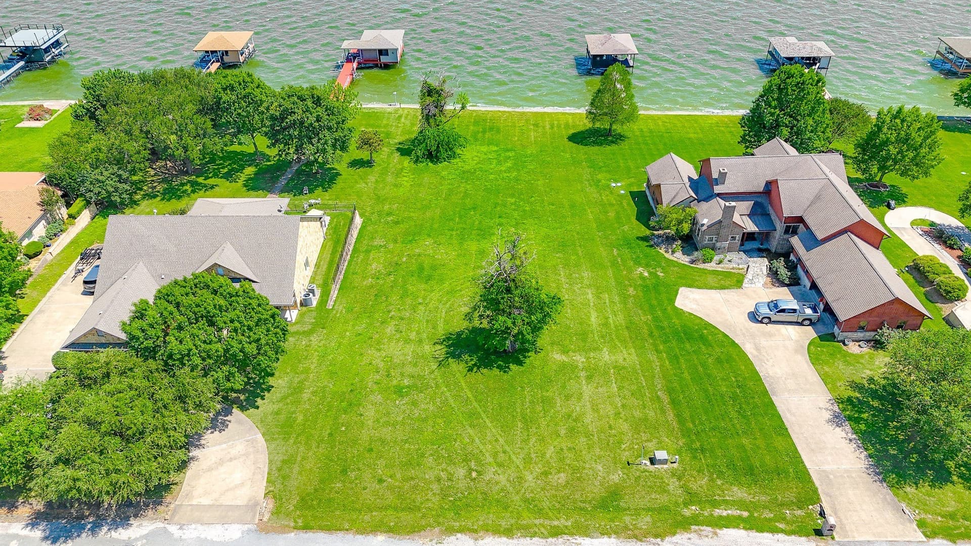 0.6 acres in Navarro County - photo 7