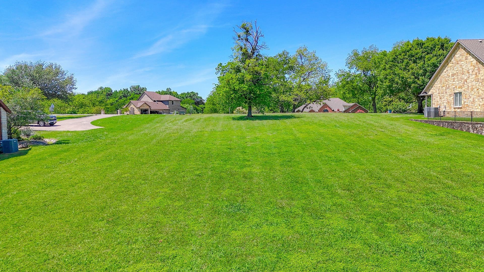 0.6 acres in Navarro County gallery image 4