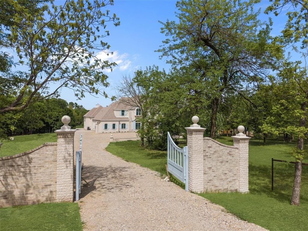 10.04 acres in Parker County gallery image 3