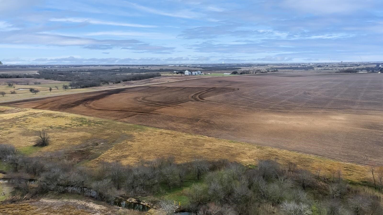 340 acres in Williamson County featured view