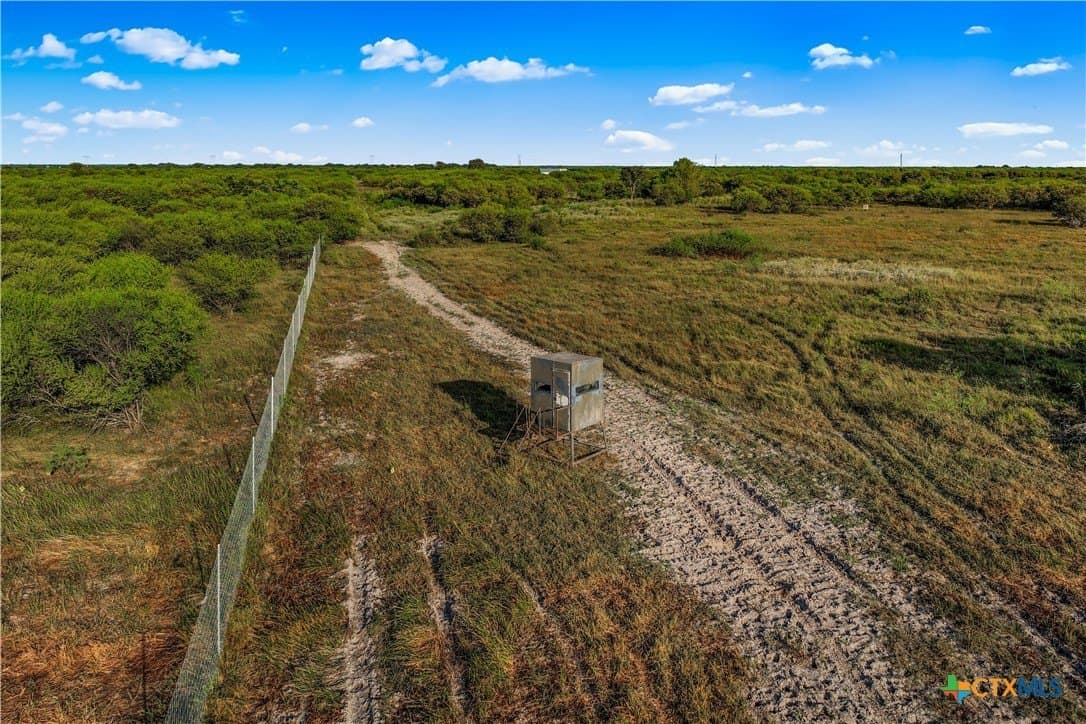 511.51 acres in Refugio County - photo 11
