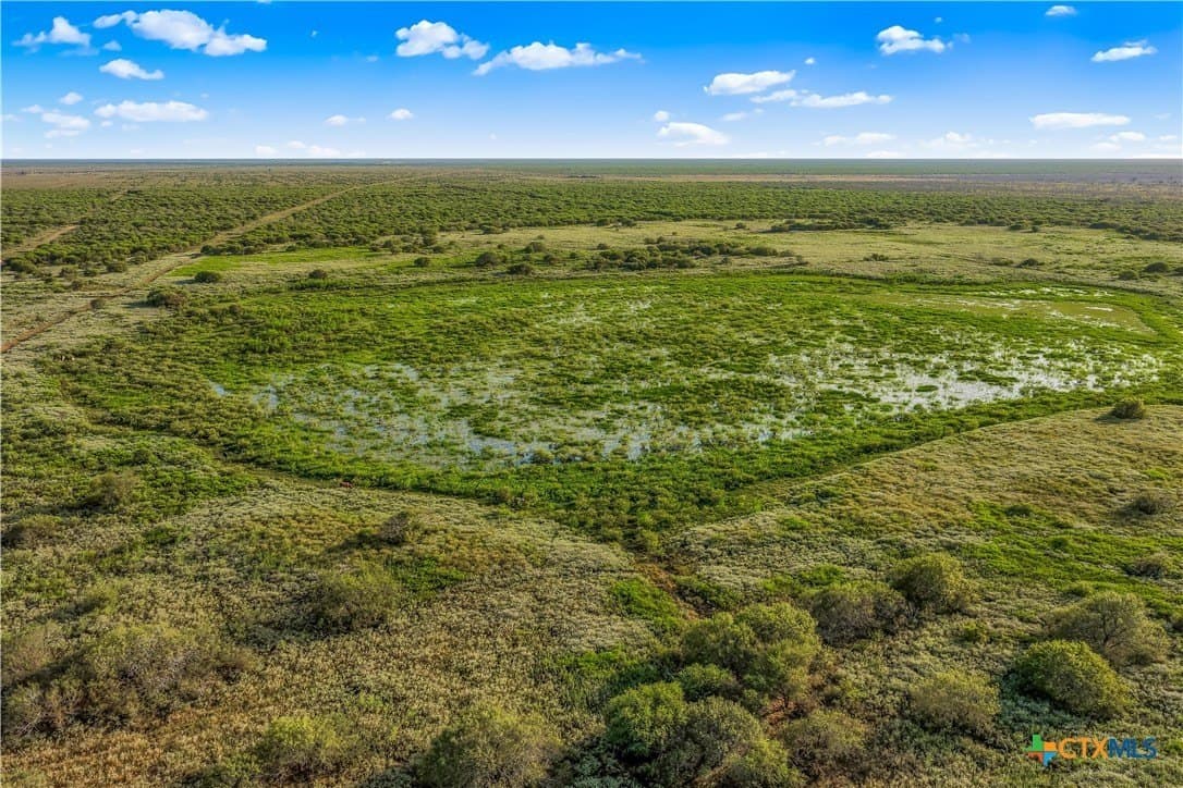511.51 acres in Refugio County - photo 4