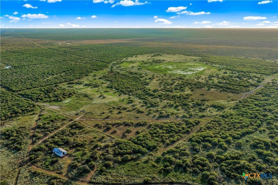 511.51 acres in Refugio County - photo 14