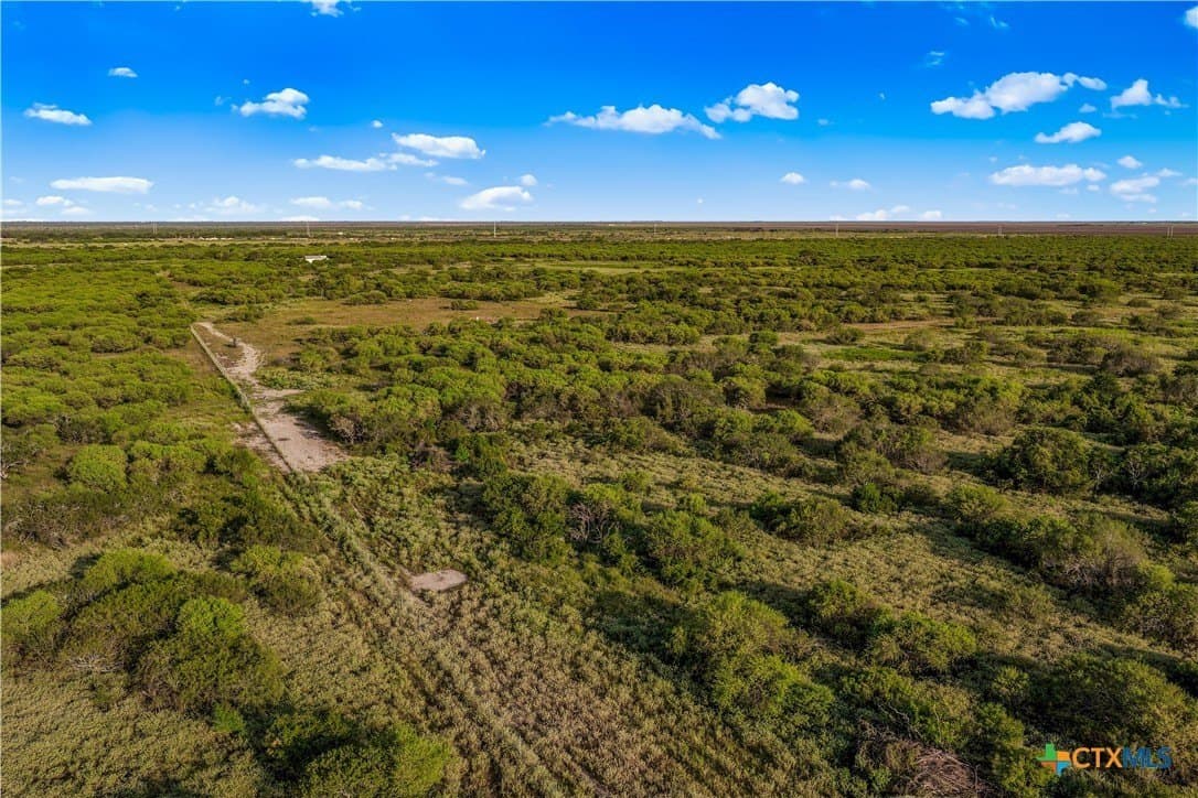 511.51 acres in Refugio County - photo 9