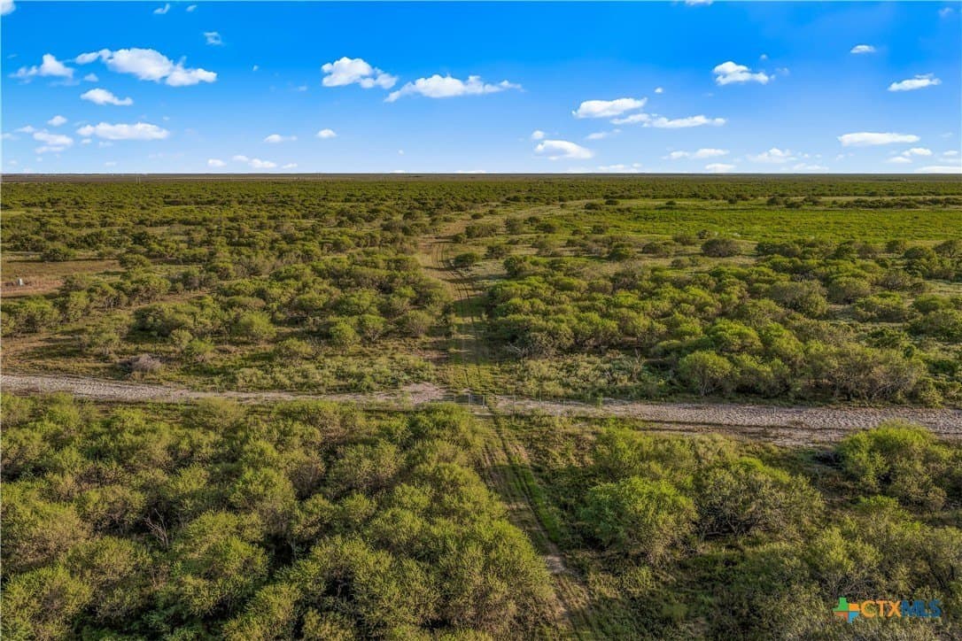 511.51 acres in Refugio County - photo 10