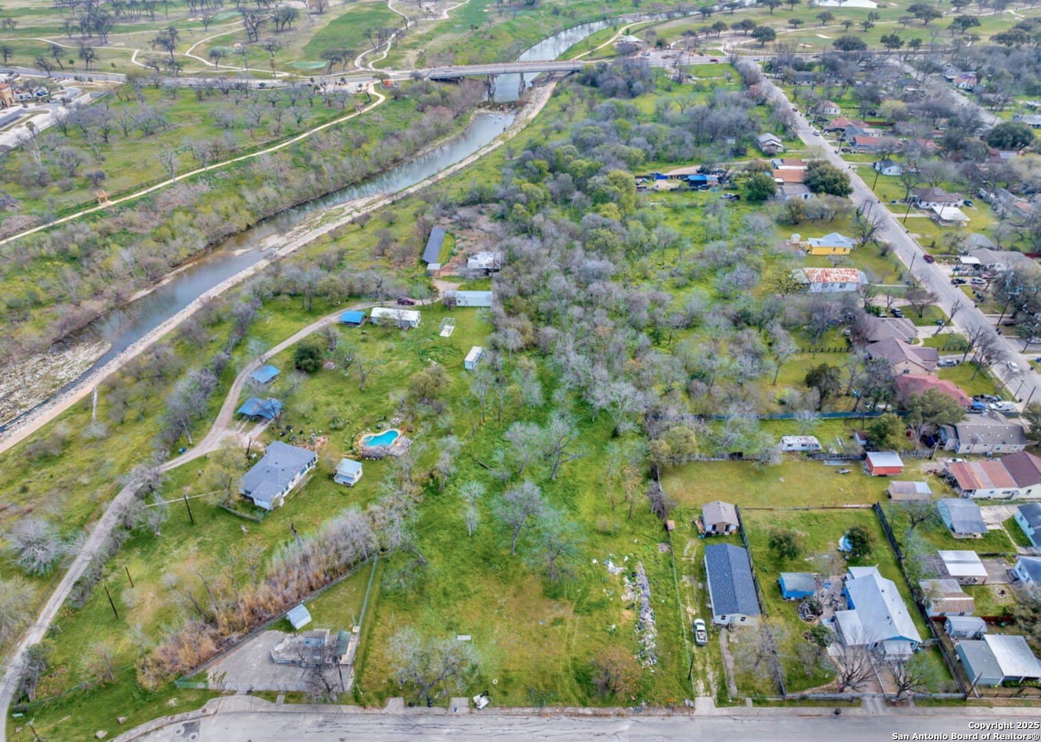 1.74 acres in Bexar County gallery image 3