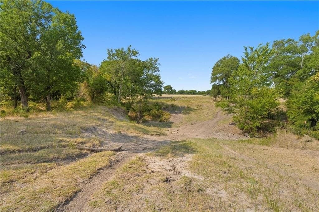 13.27 acres in Falls County featured view