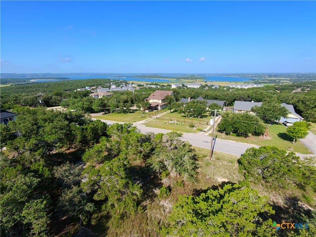 1.05 acres in Comal County - photo 9