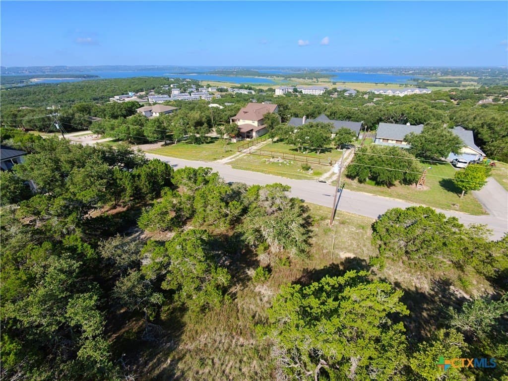 1.05 acres in Comal County - photo 8