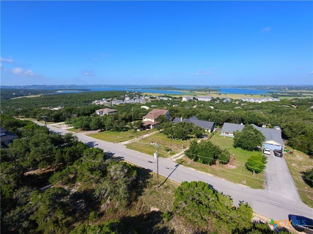 1.05 acres in Comal County