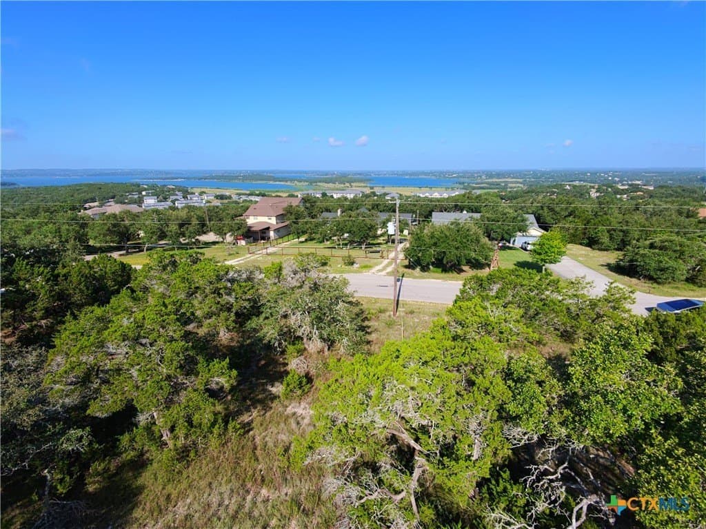 1.05 acres in Comal County - photo 10