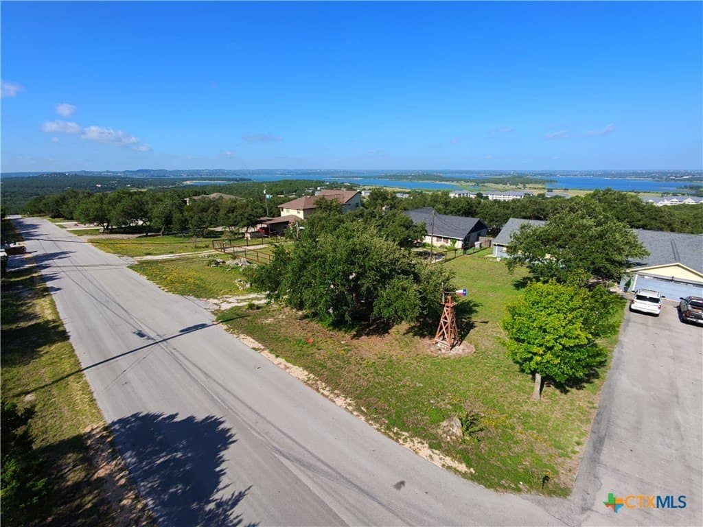 1.05 acres in Comal County - photo 17