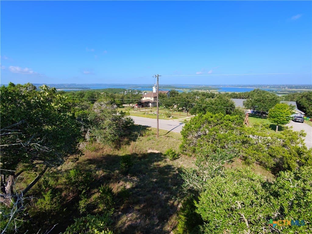 1.05 acres in Comal County - photo 5