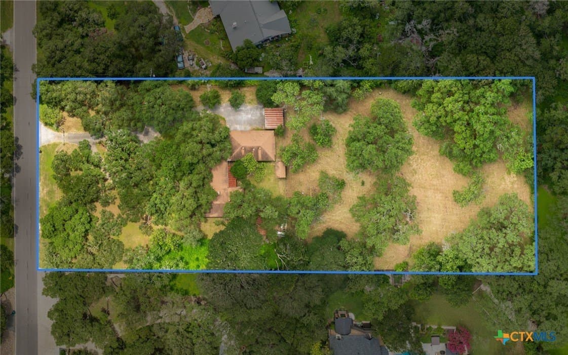 2 acres in Bexar County gallery image 2