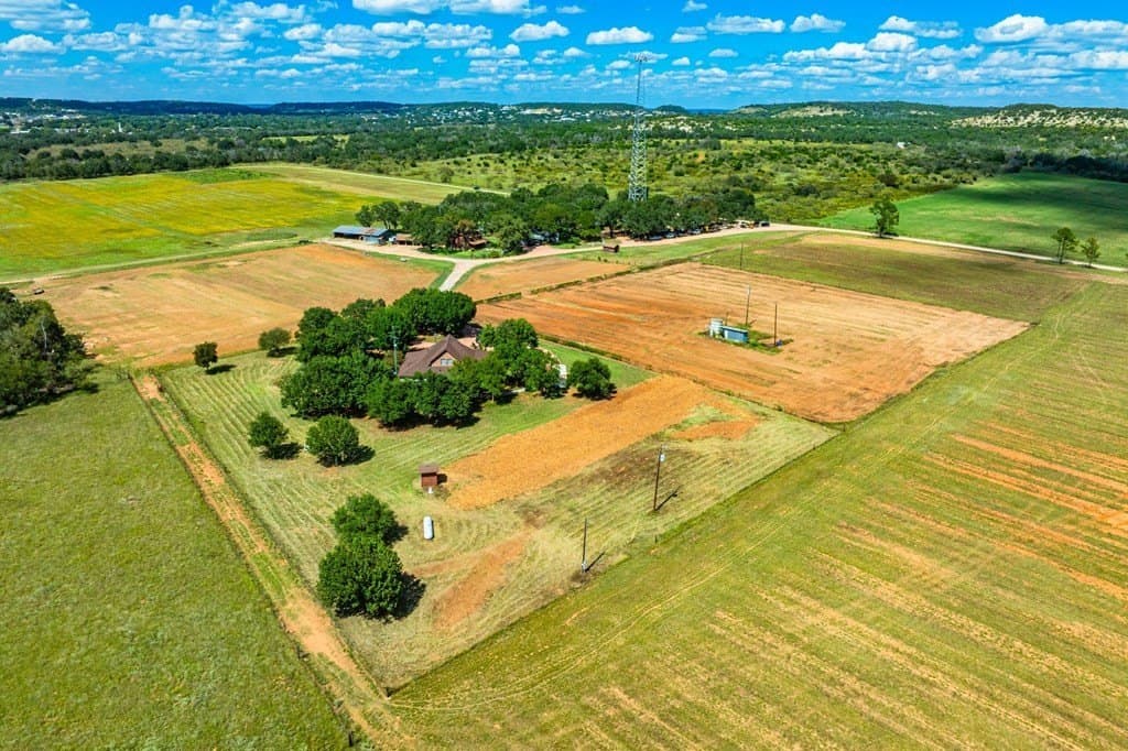 100.12 acres in Gillespie County - photo 12