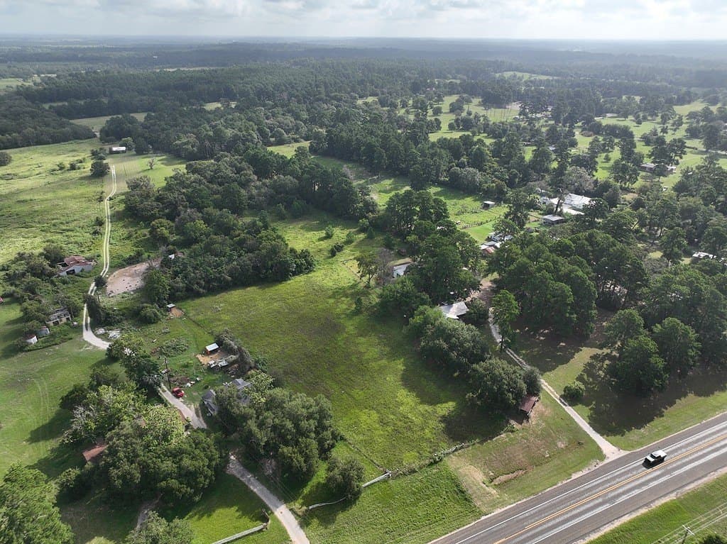 5.72 acres in Grimes County featured view