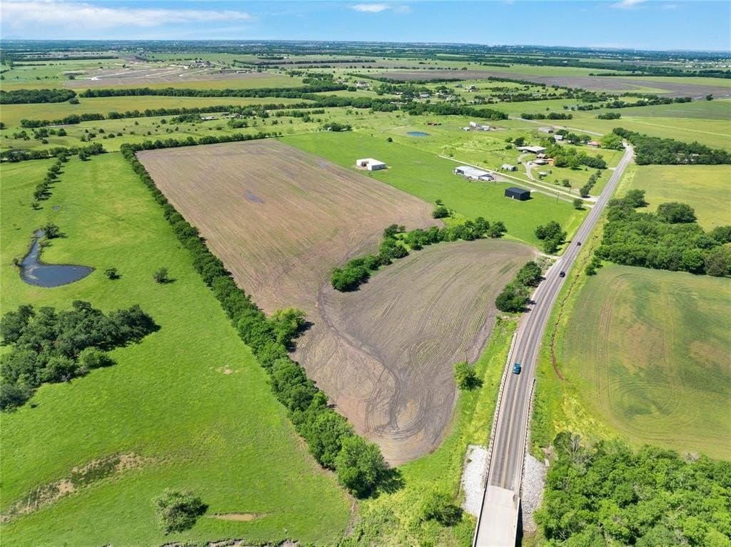 10.9 acres in Collin County gallery image 2