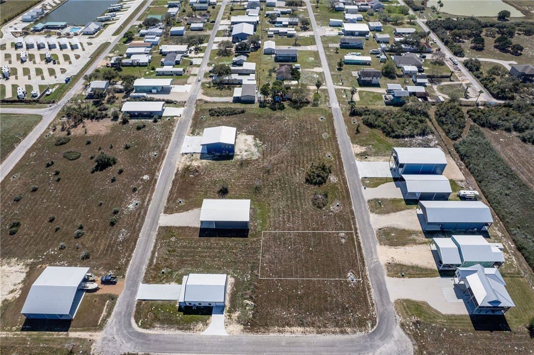 0.18 acres in Calhoun County - photo 4