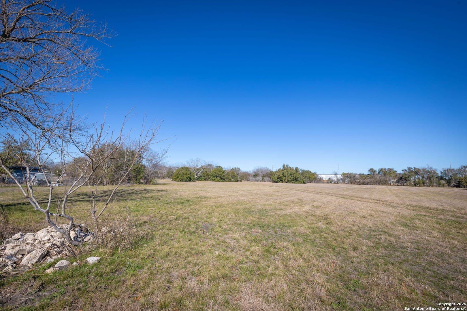 4.32 acres in Guadalupe County - photo 8