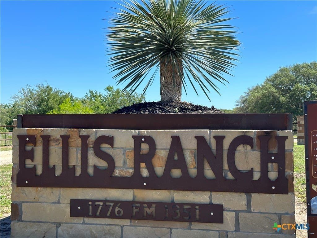 7.73 acres in Goliad County - photo 8