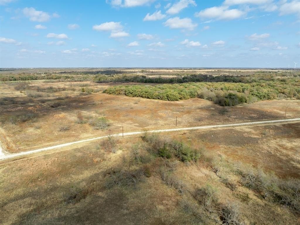 10.01 acres in Hill County gallery image 3