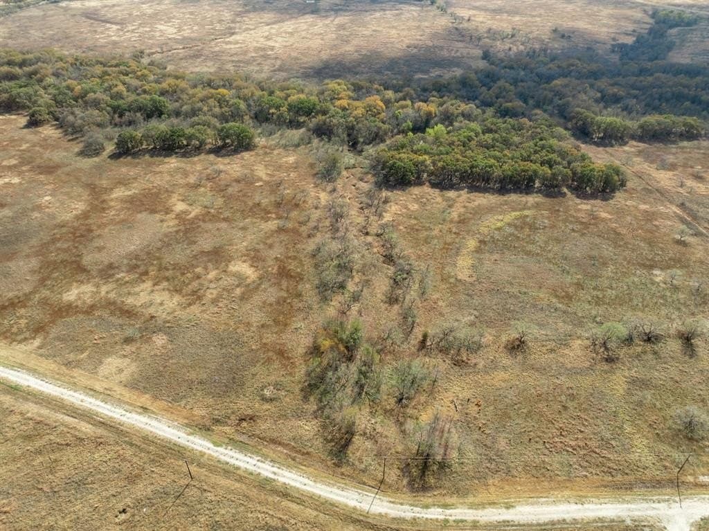 10.01 acres in Hill County gallery image 2