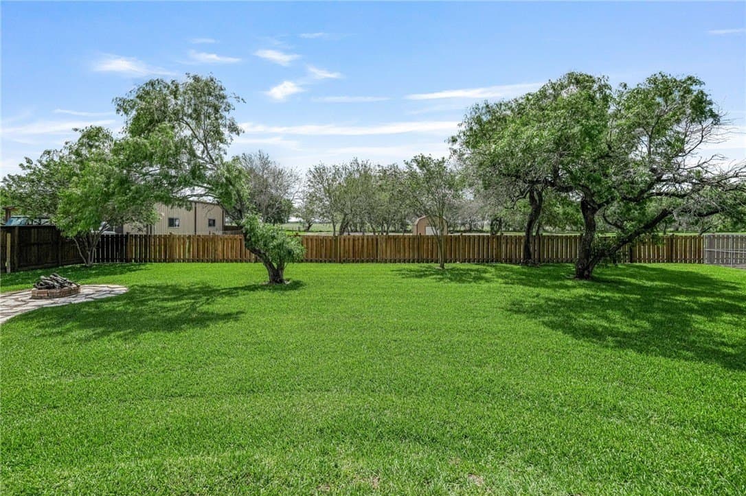 65,340 acres in Nueces County - photo 40