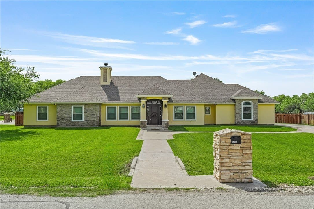 65,340 acres in Nueces County