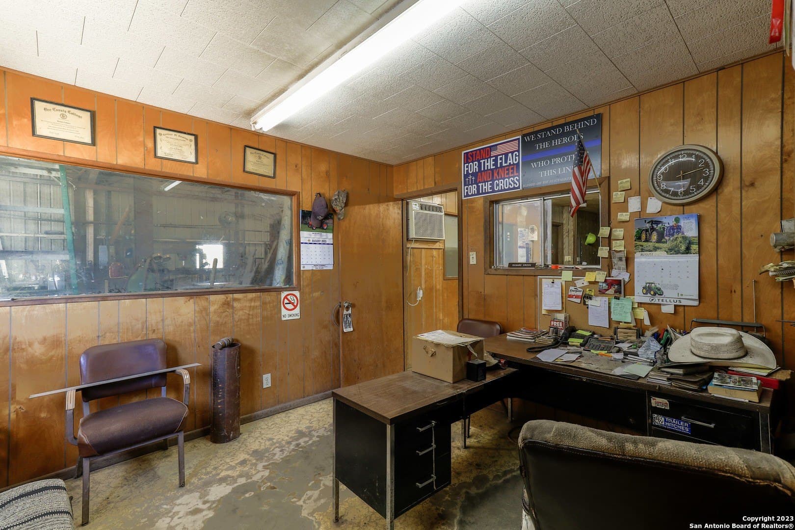 14 acres in Karnes County gallery image 4