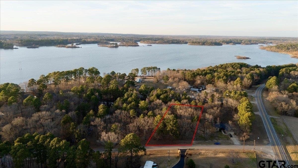0.88 acres in Smith County gallery image 2