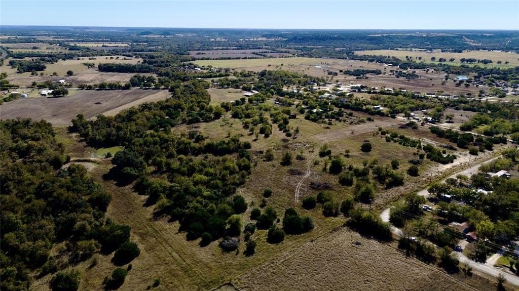 4 acres in Bosque County gallery image 3