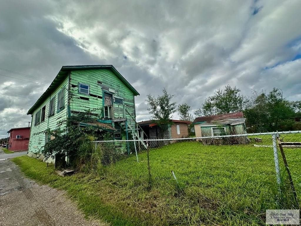0.5 acres in HIDALGO County - photo 9