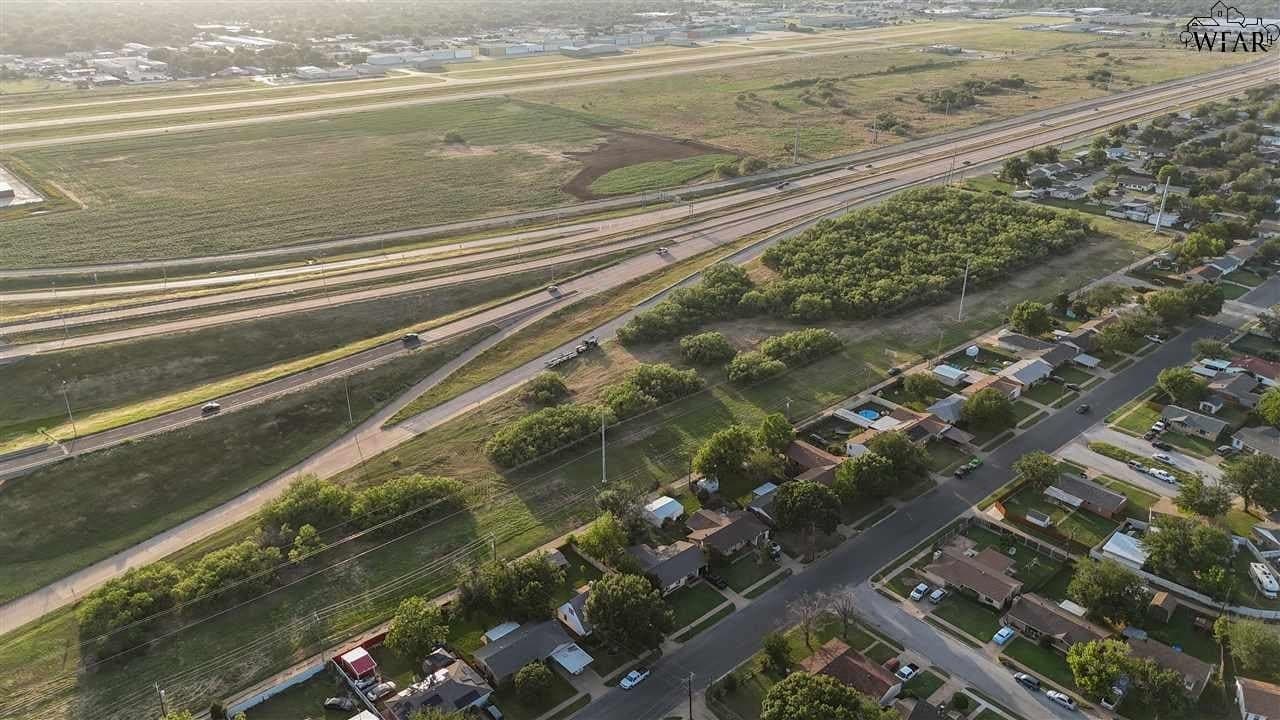 6.62 acres in Wichita County gallery image 3