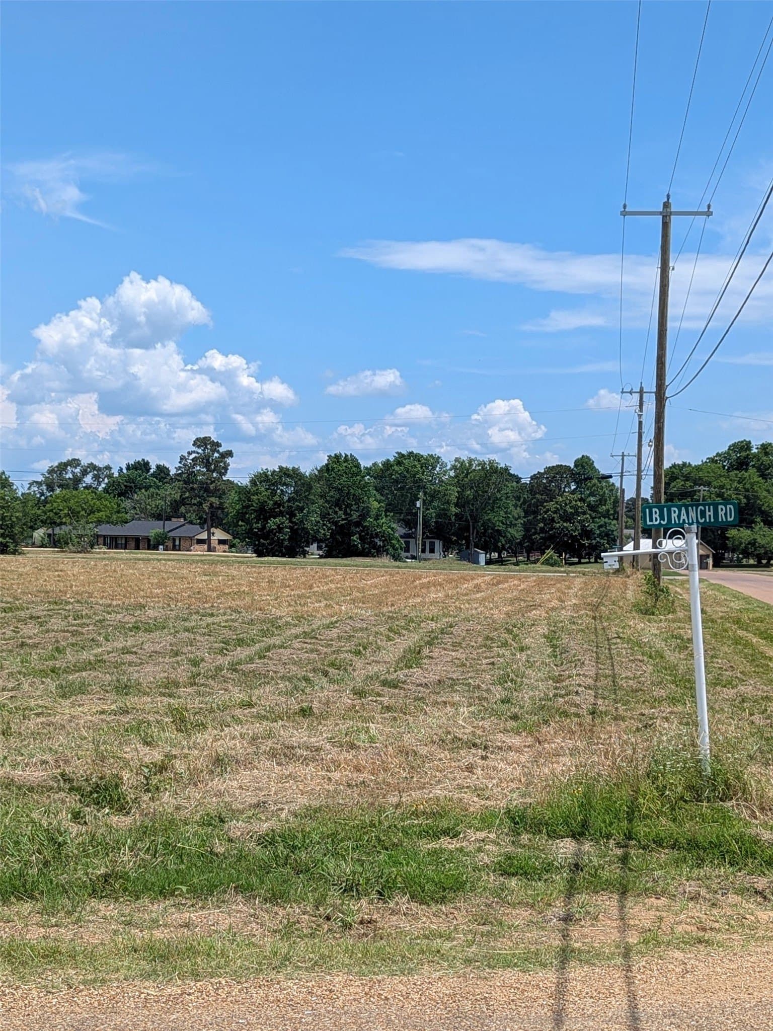 0.34 acres in Henderson County - photo 2