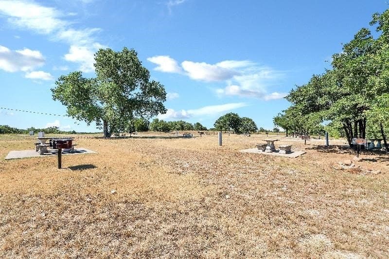 1 acres in Montague County - photo 8