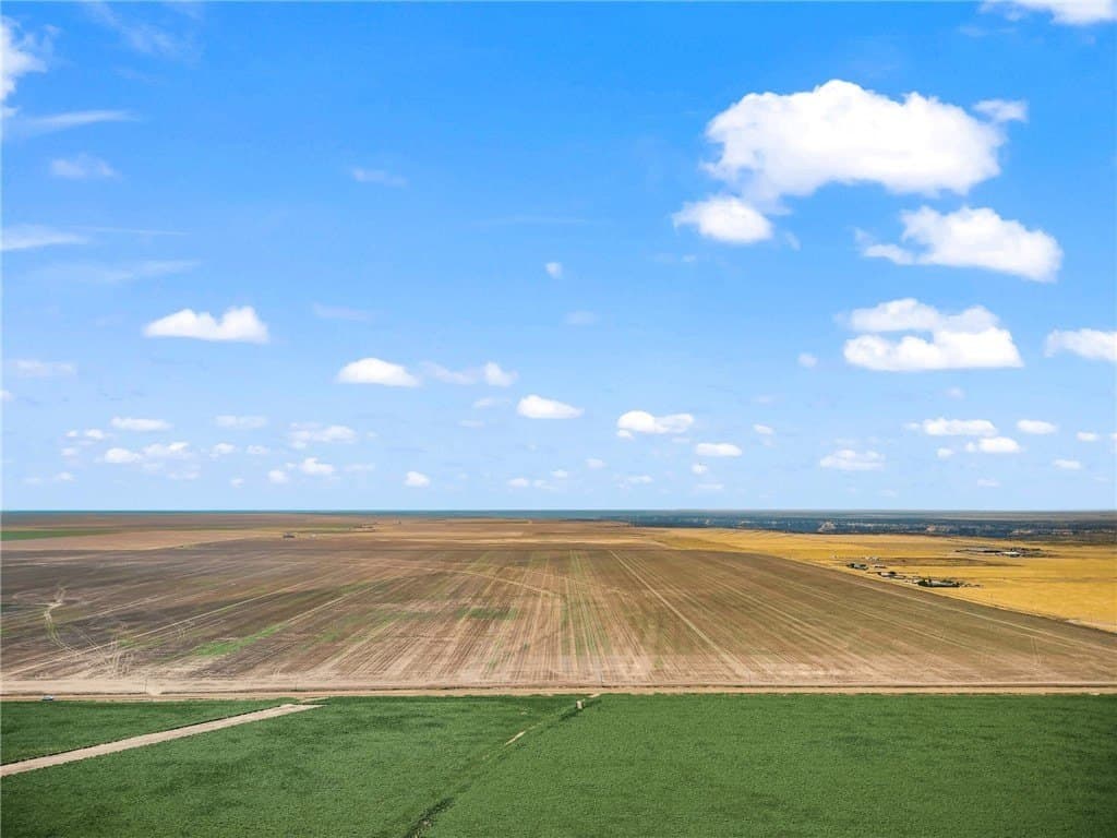 5.01 acres in San Patricio County