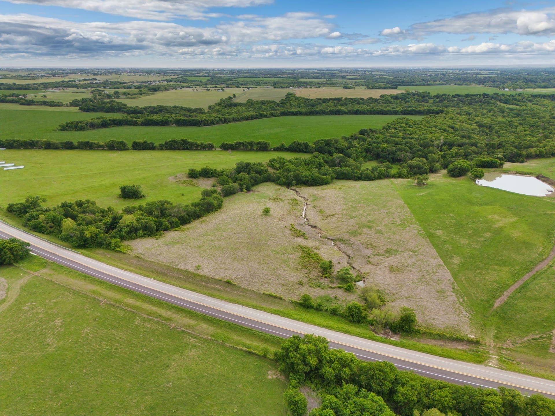 10.01 acres in McLennan County gallery image 3