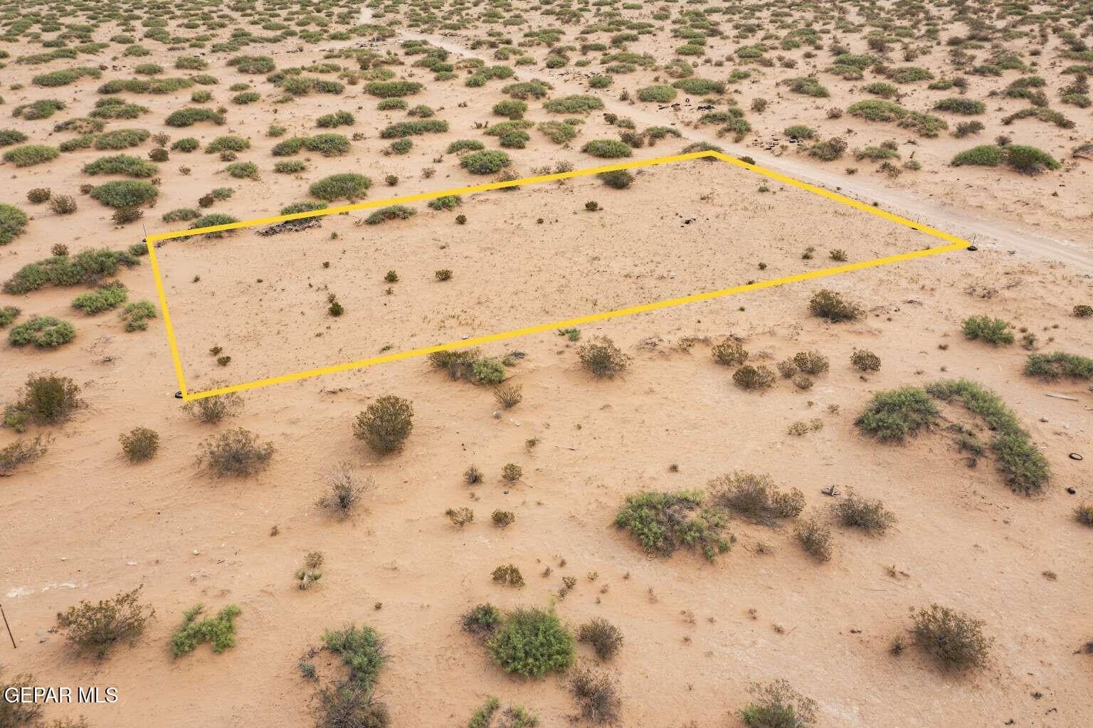 0.5 acres in El Paso County - photo 4