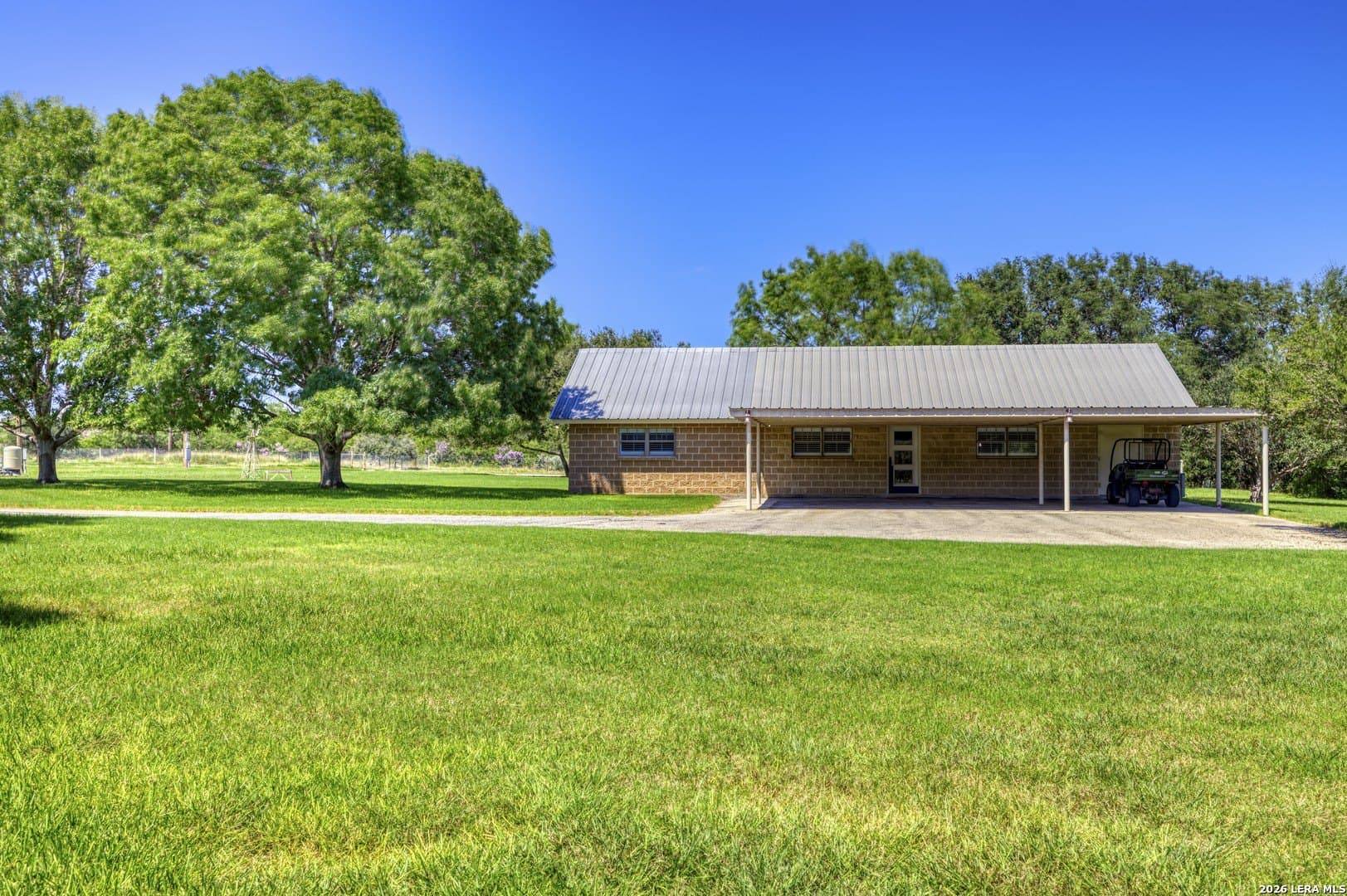 18.56 acres in Uvalde County gallery image 4