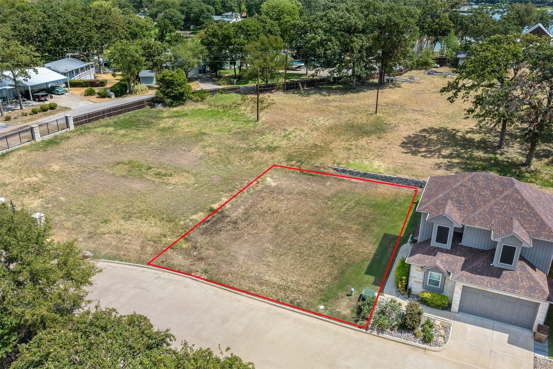 0.09 acres in Henderson County - photo 3