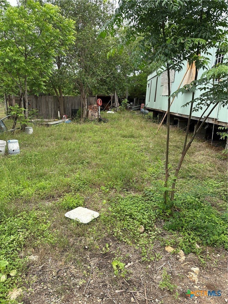 0.32 acres in Travis County gallery image 3
