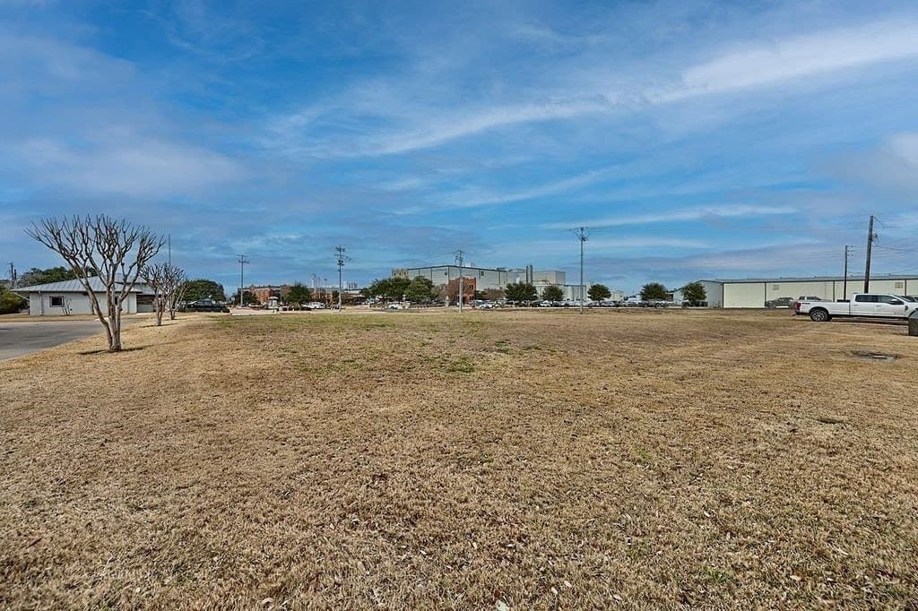 0.7 acres in Washington County gallery image 3