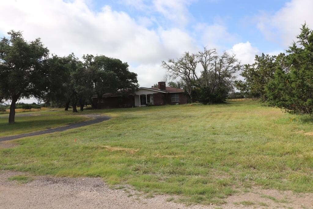 11.18 acres in Edwards County - photo 5