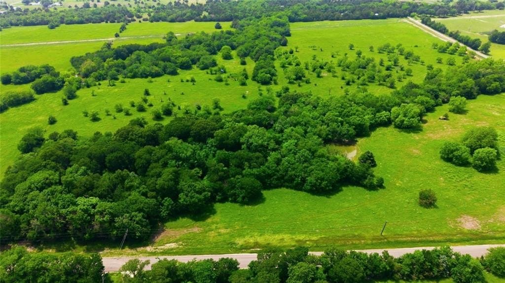 3.85 acres in Hunt County gallery image 3