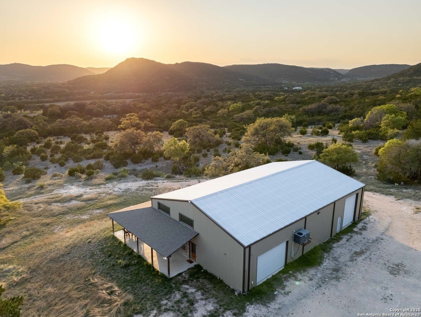 19.98 acres in Bandera County gallery image 4