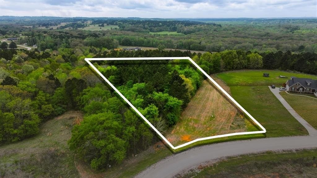 2.24 acres in Smith County