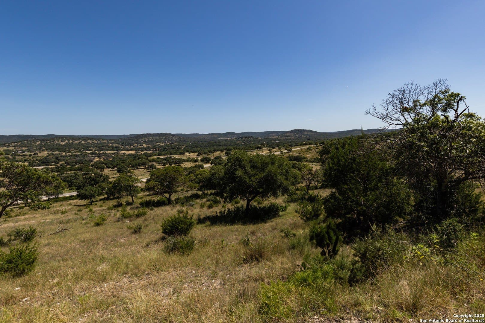 5 acres in Bandera County - photo 9